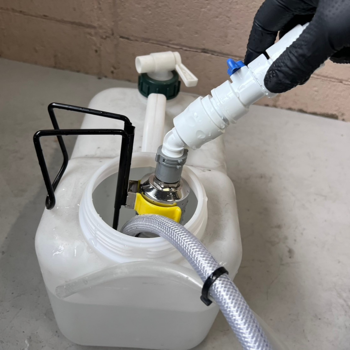 フロートバルブ付ニップル